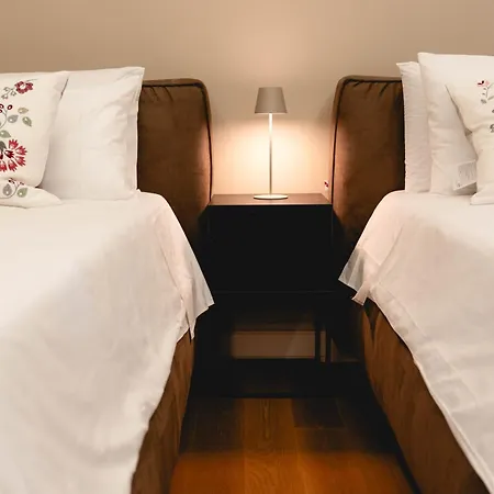 Ayma Bed & Breakfast 4*