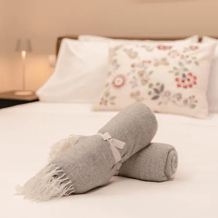 Ayma Bed & Breakfast 4*