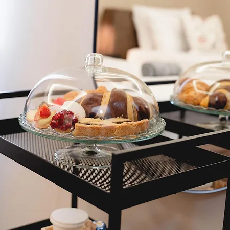 Ayma Bed & Breakfast 4*