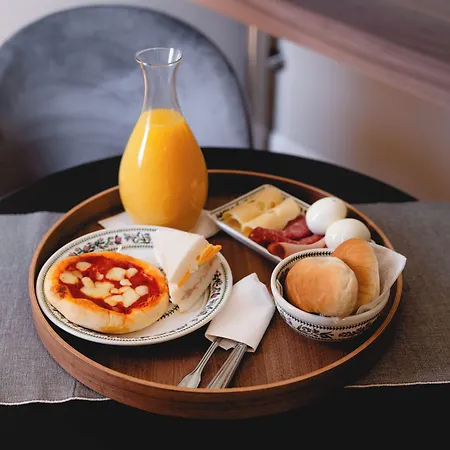 Bed & Breakfast Ayma 4*